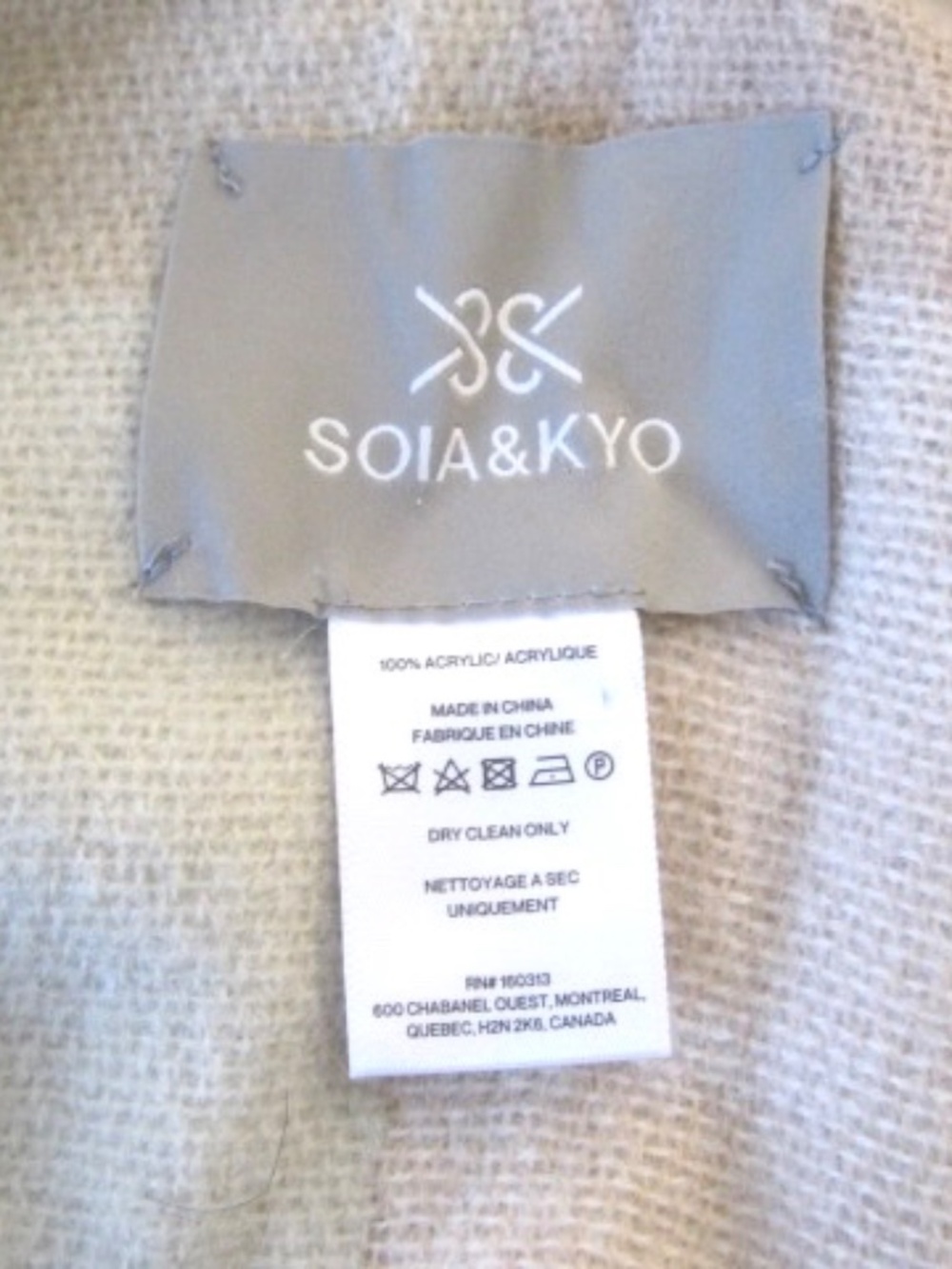 * Host Pick* SOIA & KYO Mirel Woven Scarfigan Cape - Picture 7 of 9
